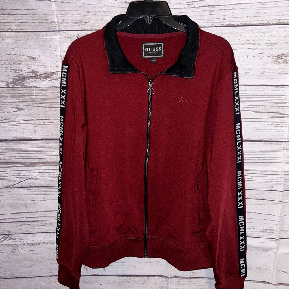 Guess Sweatshirt